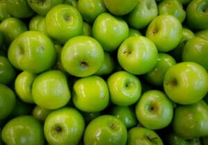 Apples  - Benefits of Fruits and Veggies 